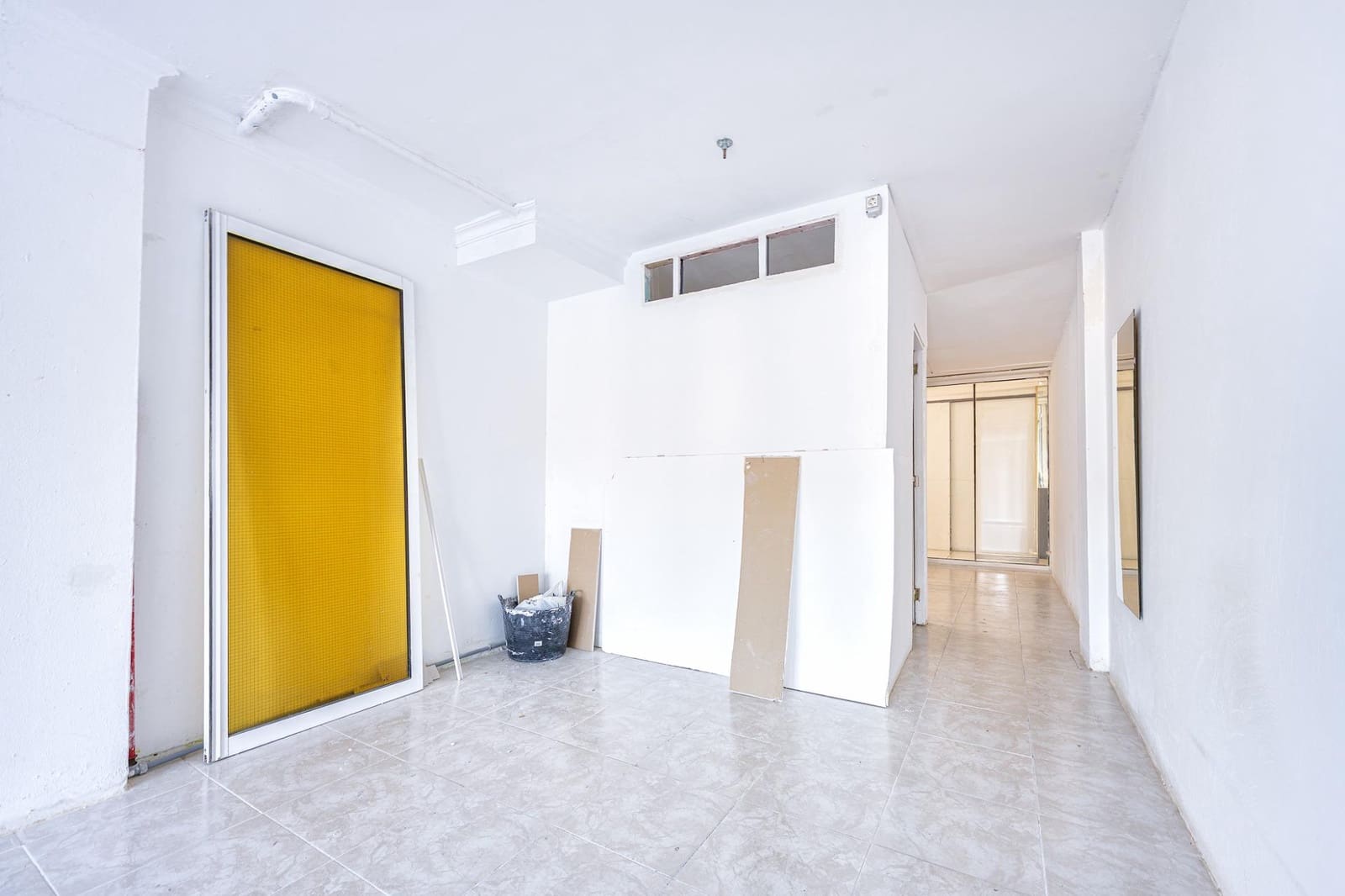 1 bedroom Commercial for sale in San Bartolome de Tirajana with pool - € 162,750 (Ref: 9849326)