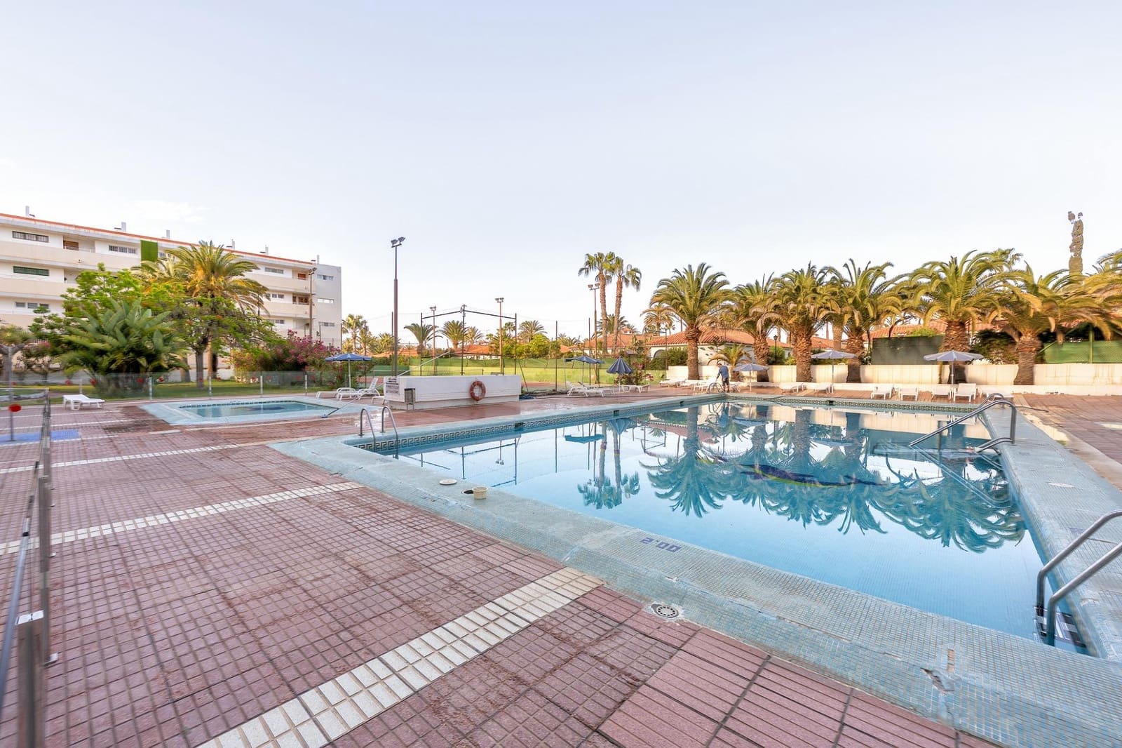 1 bedroom Commercial for sale in San Bartolome de Tirajana with pool - € 162,750 (Ref: 9849326)
