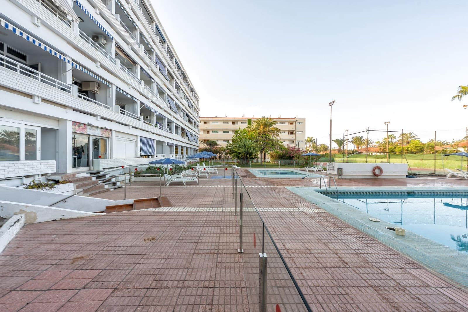 1 bedroom Commercial for sale in San Bartolome de Tirajana with pool - € 162,750 (Ref: 9849326)