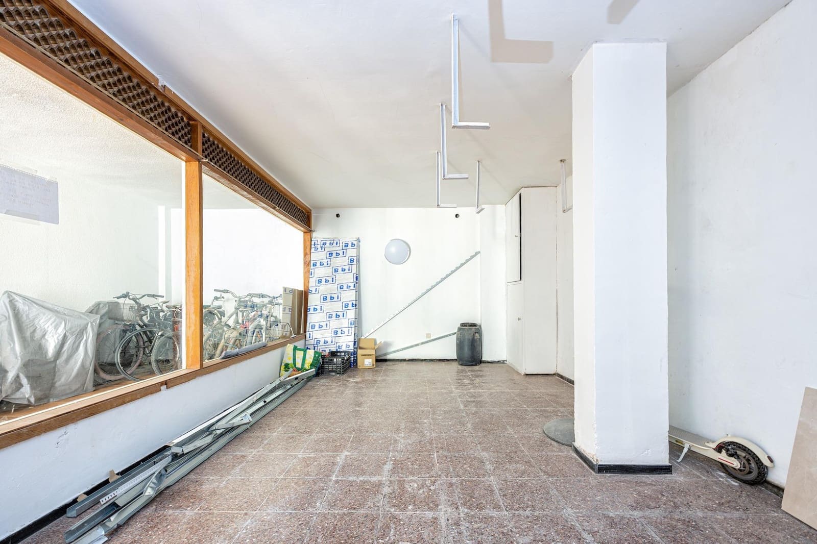 1 bedroom Commercial for sale in San Bartolome de Tirajana with pool - € 162,750 (Ref: 9849326)