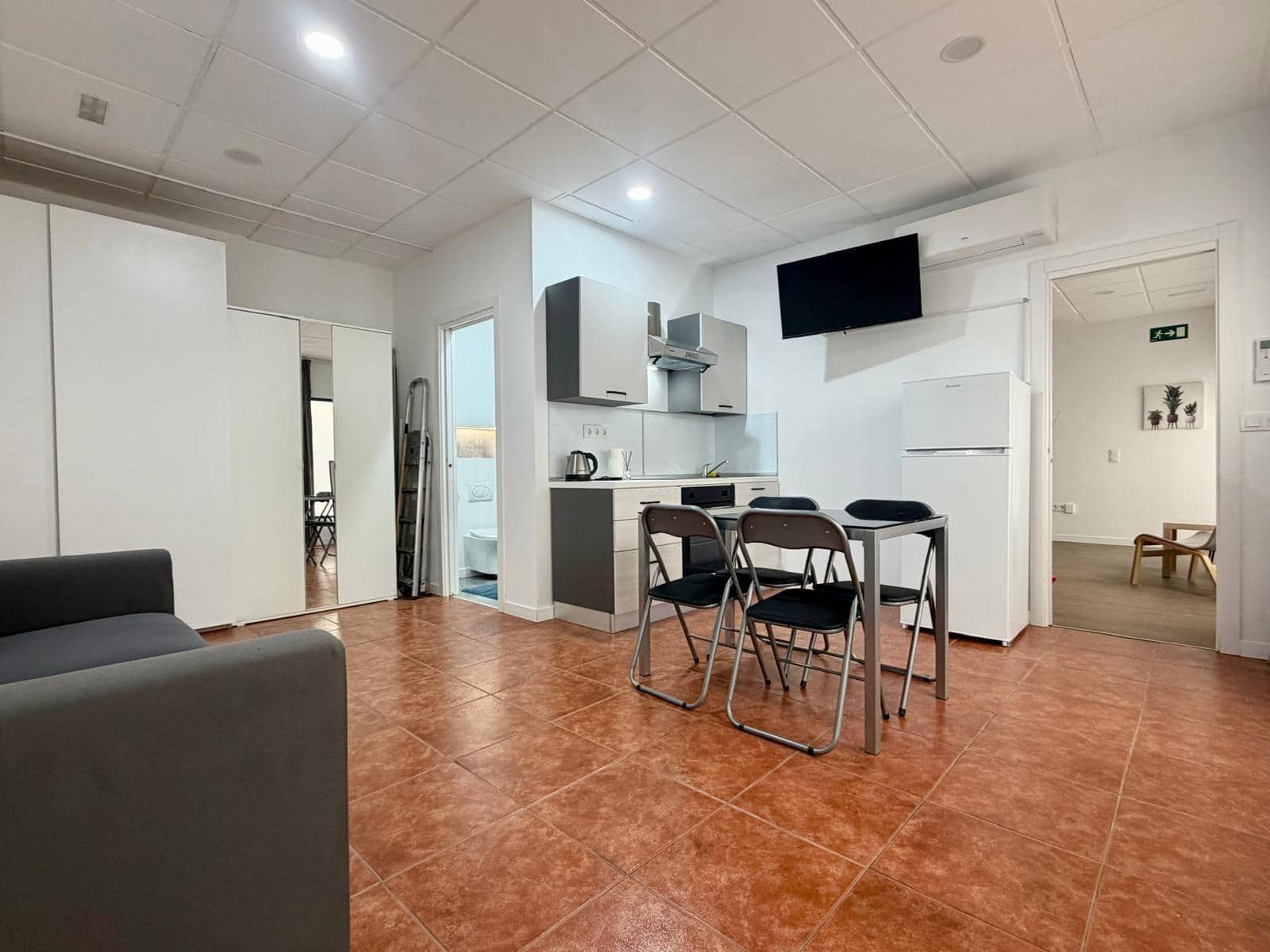 2 slaapkamer Commercieel te koop in Campo Internacional - € 95.000 (Ref: 9873483)