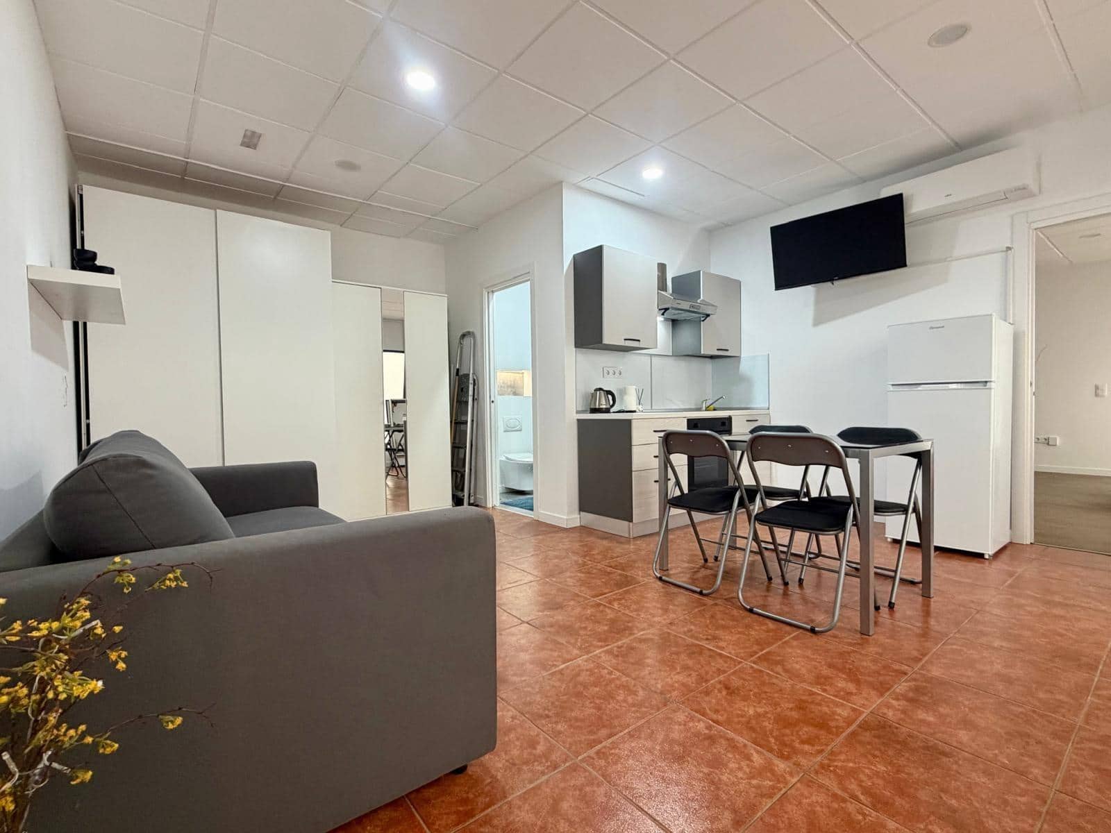 2 slaapkamer Commercieel te koop in Campo Internacional - € 95.000 (Ref: 9873483)