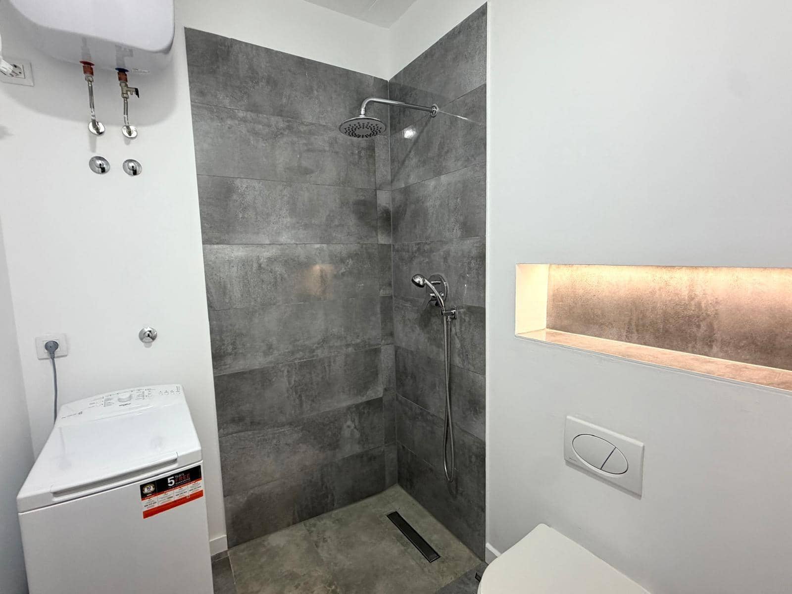 2 slaapkamer Commercieel te koop in Campo Internacional - € 95.000 (Ref: 9873483)