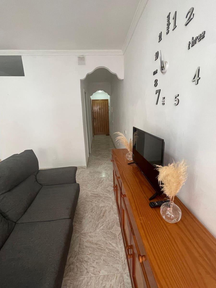 1 sypialnia Mieszkanie do wynajęcia w Arinaga - 800 € (Ref: 9878775)