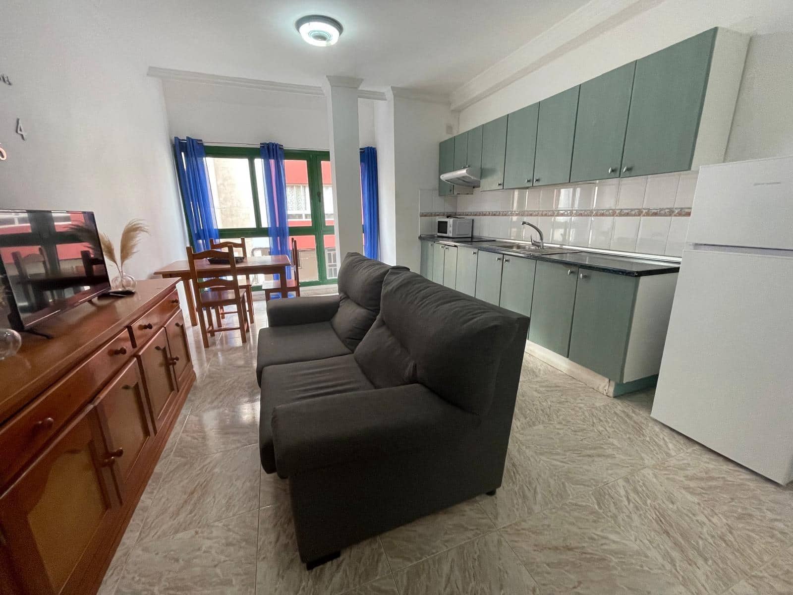 1 sypialnia Mieszkanie do wynajęcia w Arinaga - 800 € (Ref: 9878775)