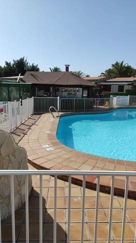 Erhverv til salg i Maspalomas, San Bartolomé de Tirajana med swimmingpool - € 189.000 (Ref: 9878778)