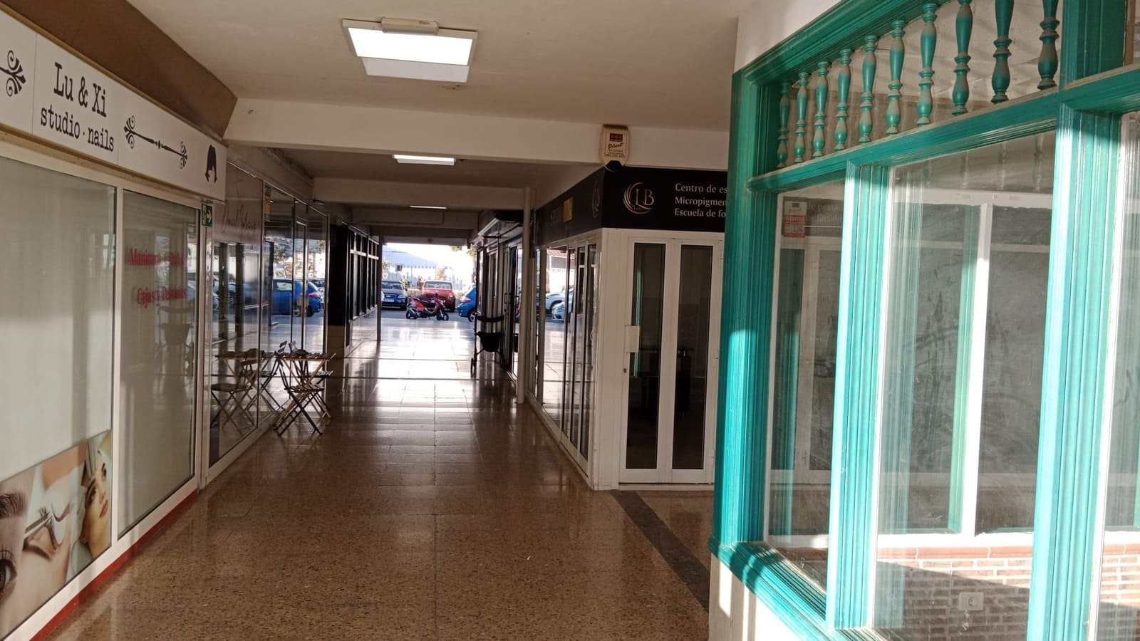 Commercial for sale in San Bartolome de Tirajana - € 99,000 (Ref: 9893840)