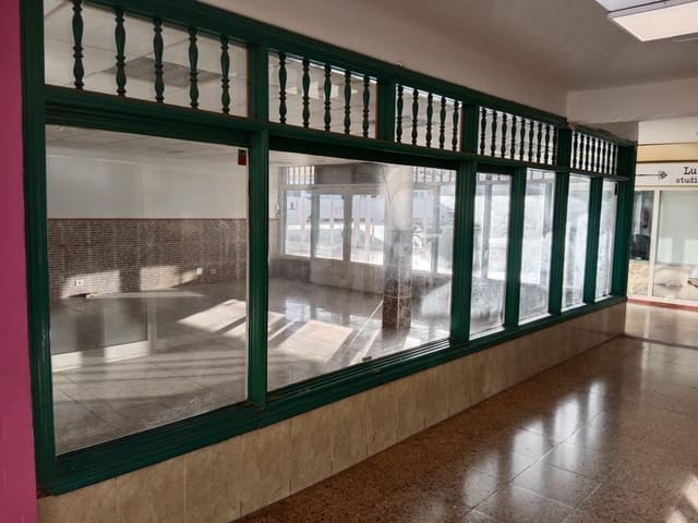 Commercial for sale in San Bartolomé de Tirajana - € 99,000 (Ref: 9893840)