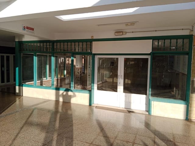 Commercial for sale in San Bartolomé de Tirajana - € 99,000 (Ref: 9893840)