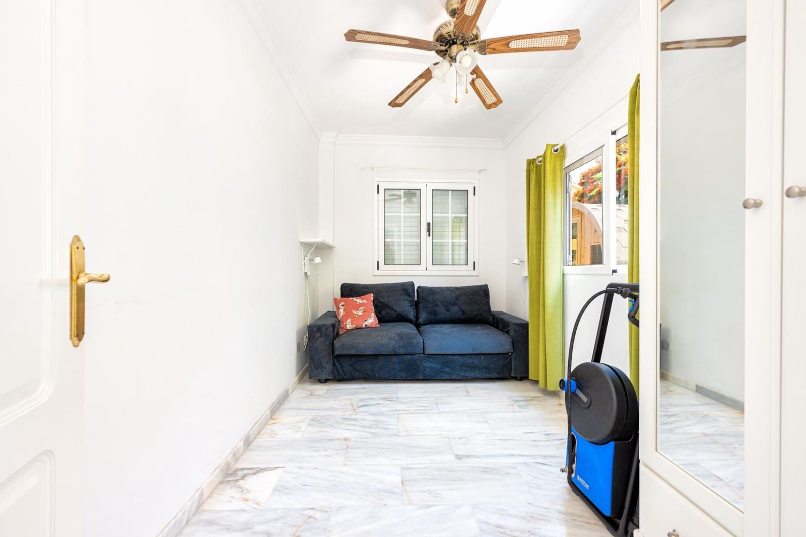 4 bedroom Semi-detached Villa for sale in San Bartolome de Tirajana with garage - € 379,000 (Ref: 9922279)