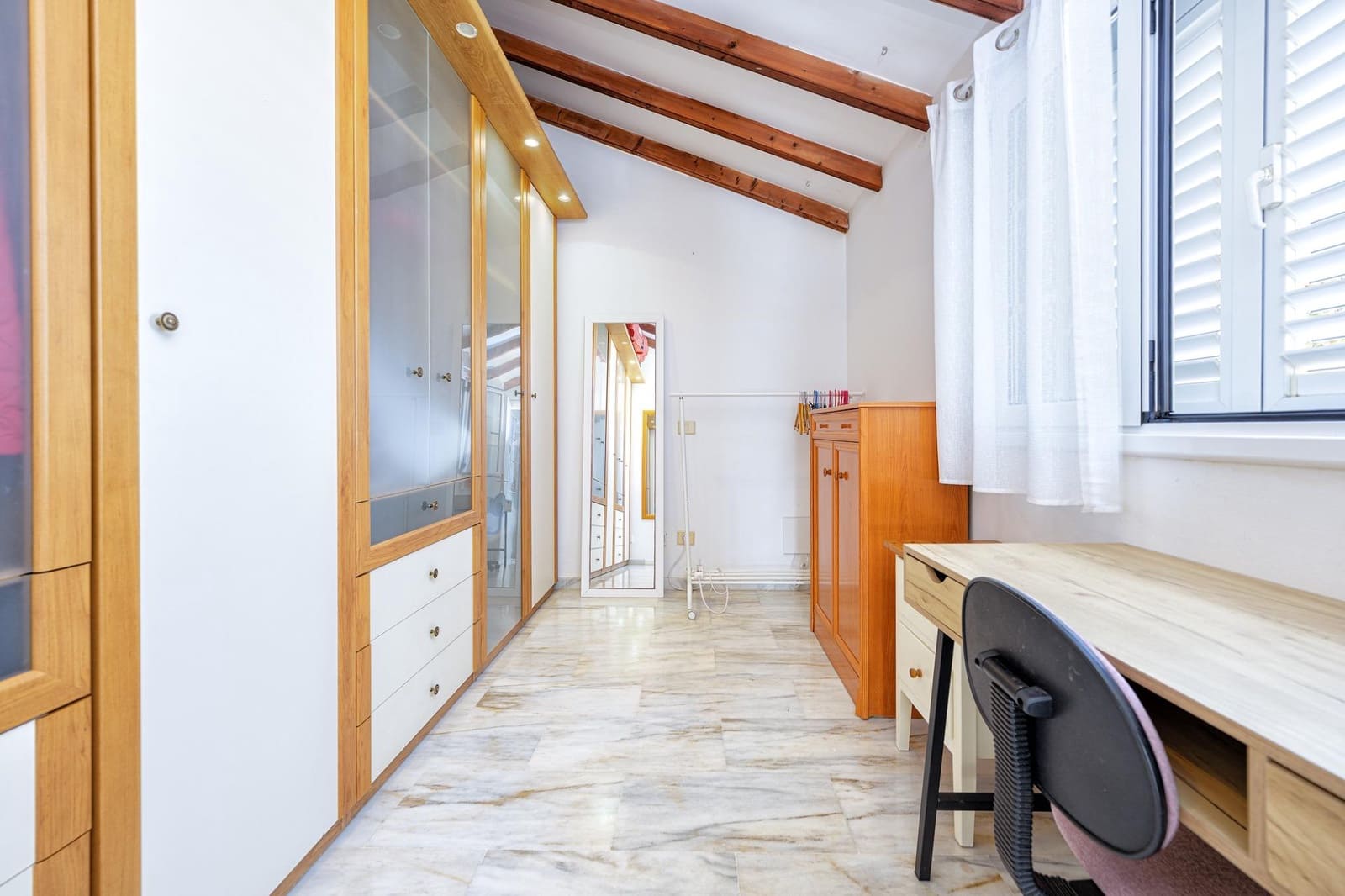 4 bedroom Semi-detached Villa for sale in San Bartolome de Tirajana with garage - € 379,000 (Ref: 9922279)
