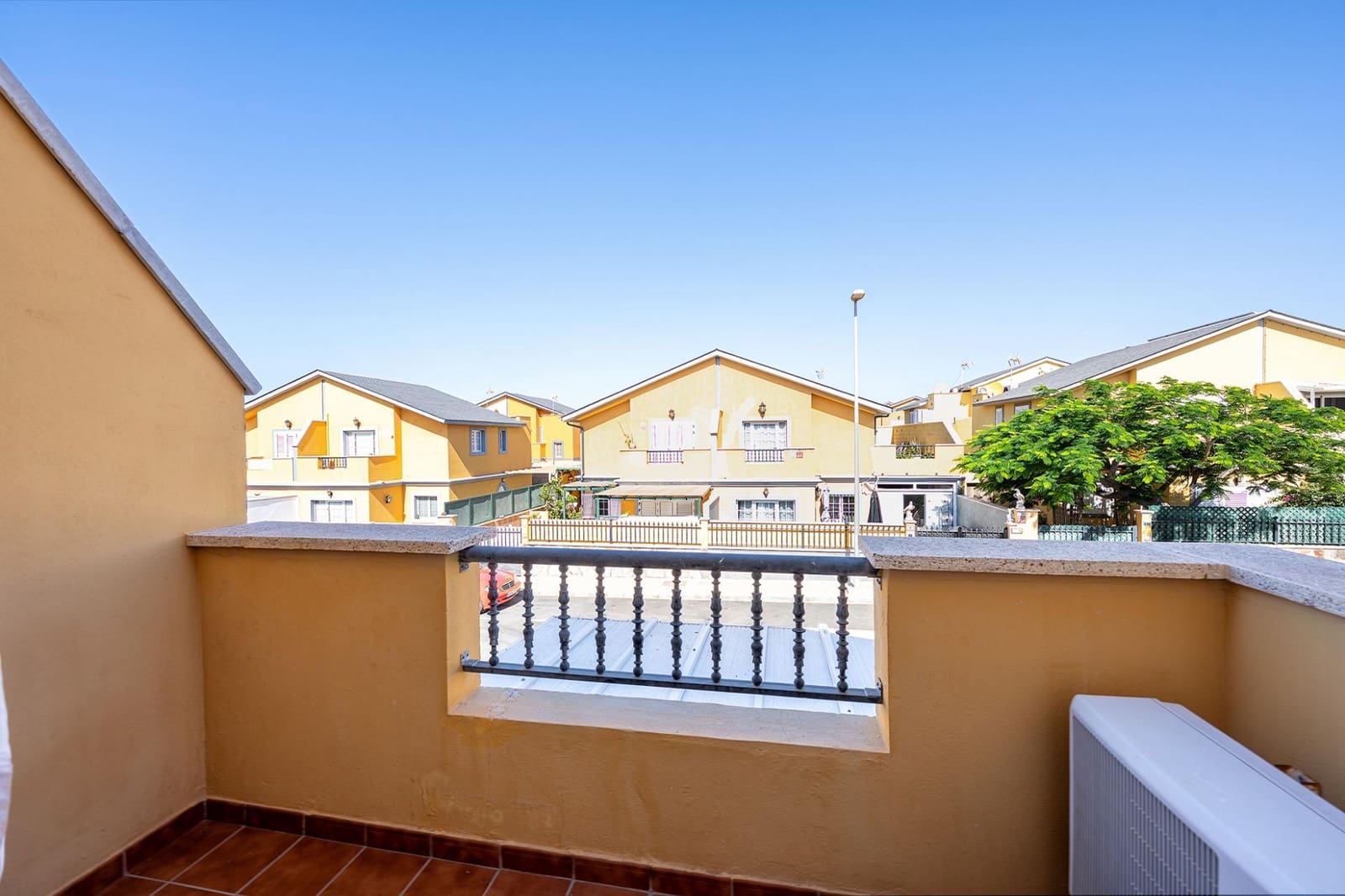 4 bedroom Semi-detached Villa for sale in San Bartolome de Tirajana with garage - € 379,000 (Ref: 9922279)
