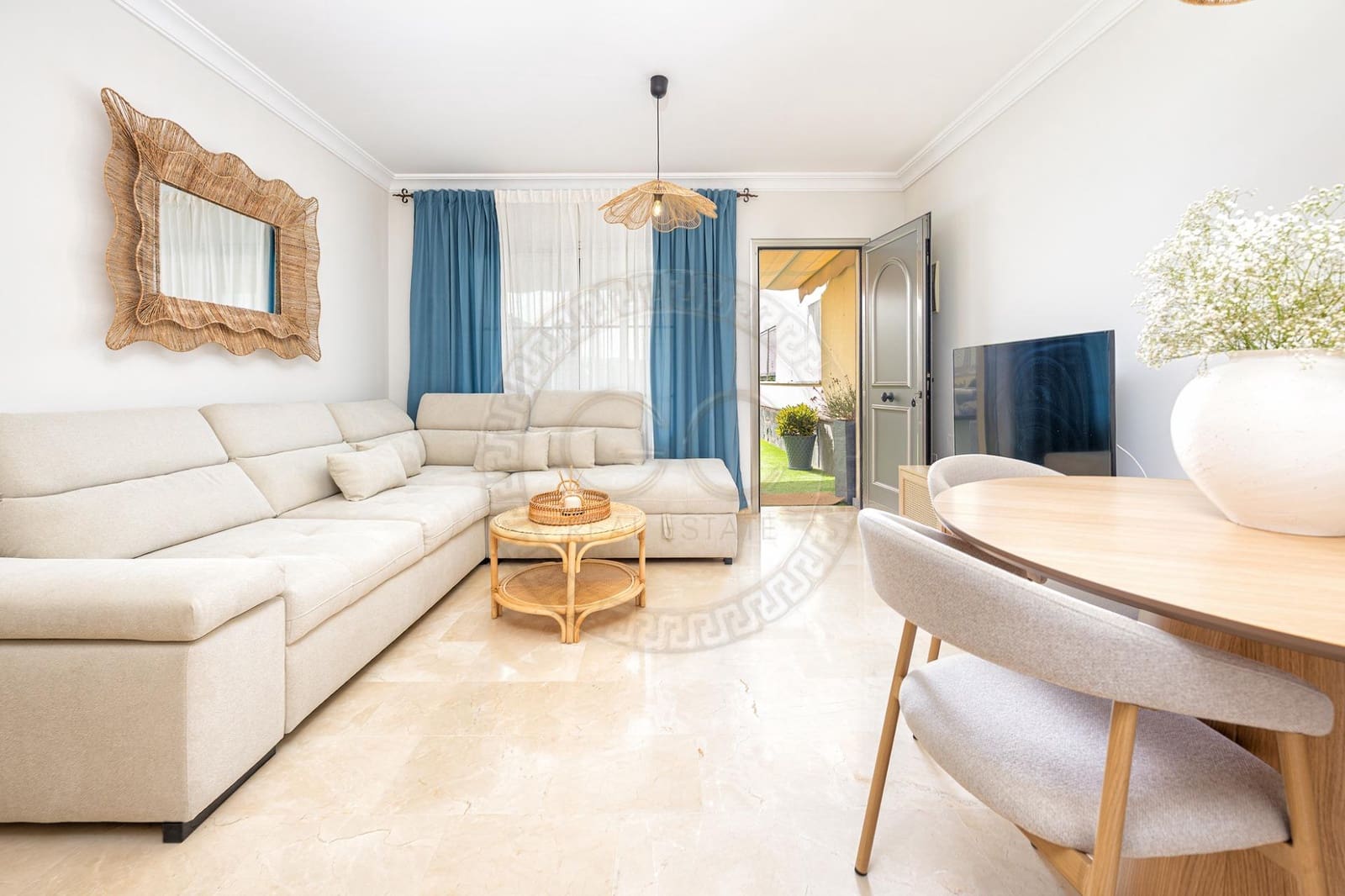 2 quarto Moradia em Banda para arrendar em Puerto Rico com piscina garagem - 1 800 € (Ref: 9938156)