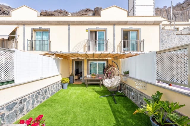 2 quarto Moradia em Banda para arrendar em Puerto Rico, Mogán com piscina garagem - 1 800 € (Ref: 9938156)