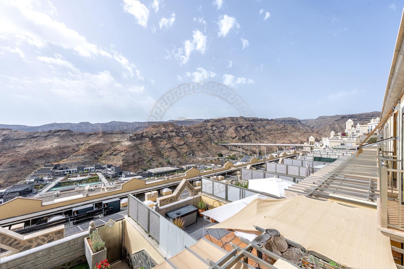 2 quarto Moradia em Banda para arrendar em Puerto Rico com piscina garagem - 1 800 € (Ref: 9938156)