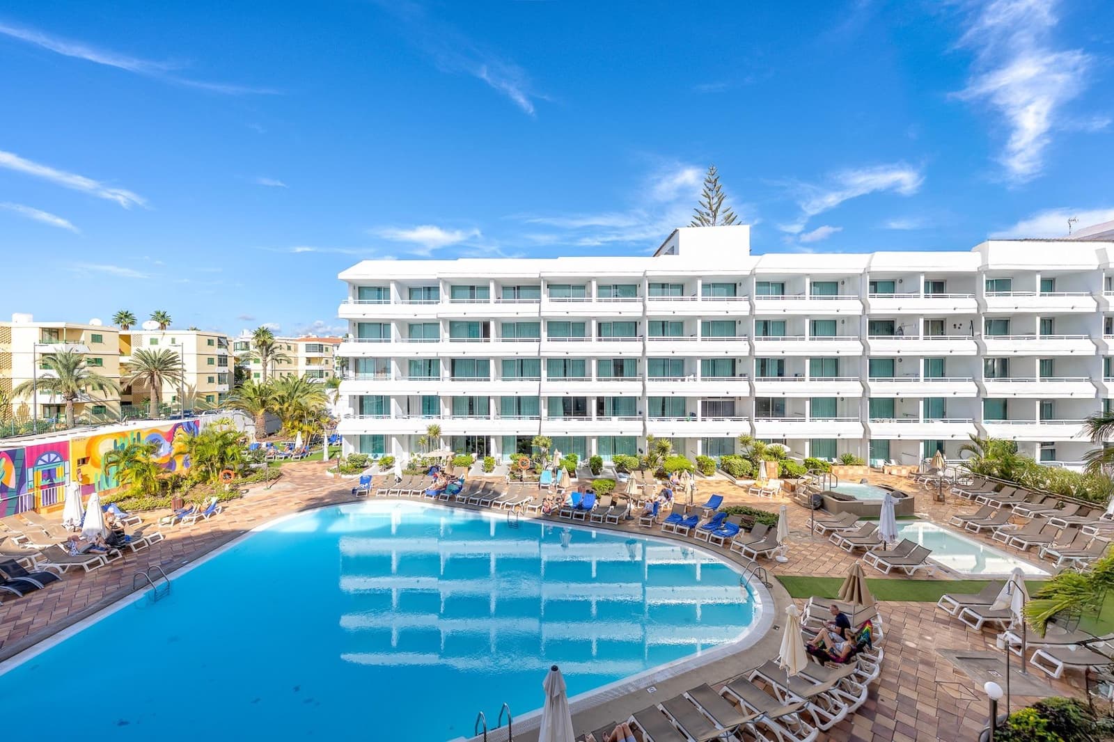 1 bedroom Flat for sale in Playa del Ingles with pool - € 199,000 (Ref: 9982978)