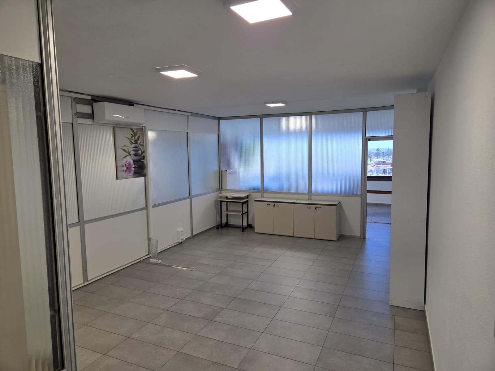 Kontor til leie i Playa del Ingles med garasje - € 1 100 (Ref: 9982979)