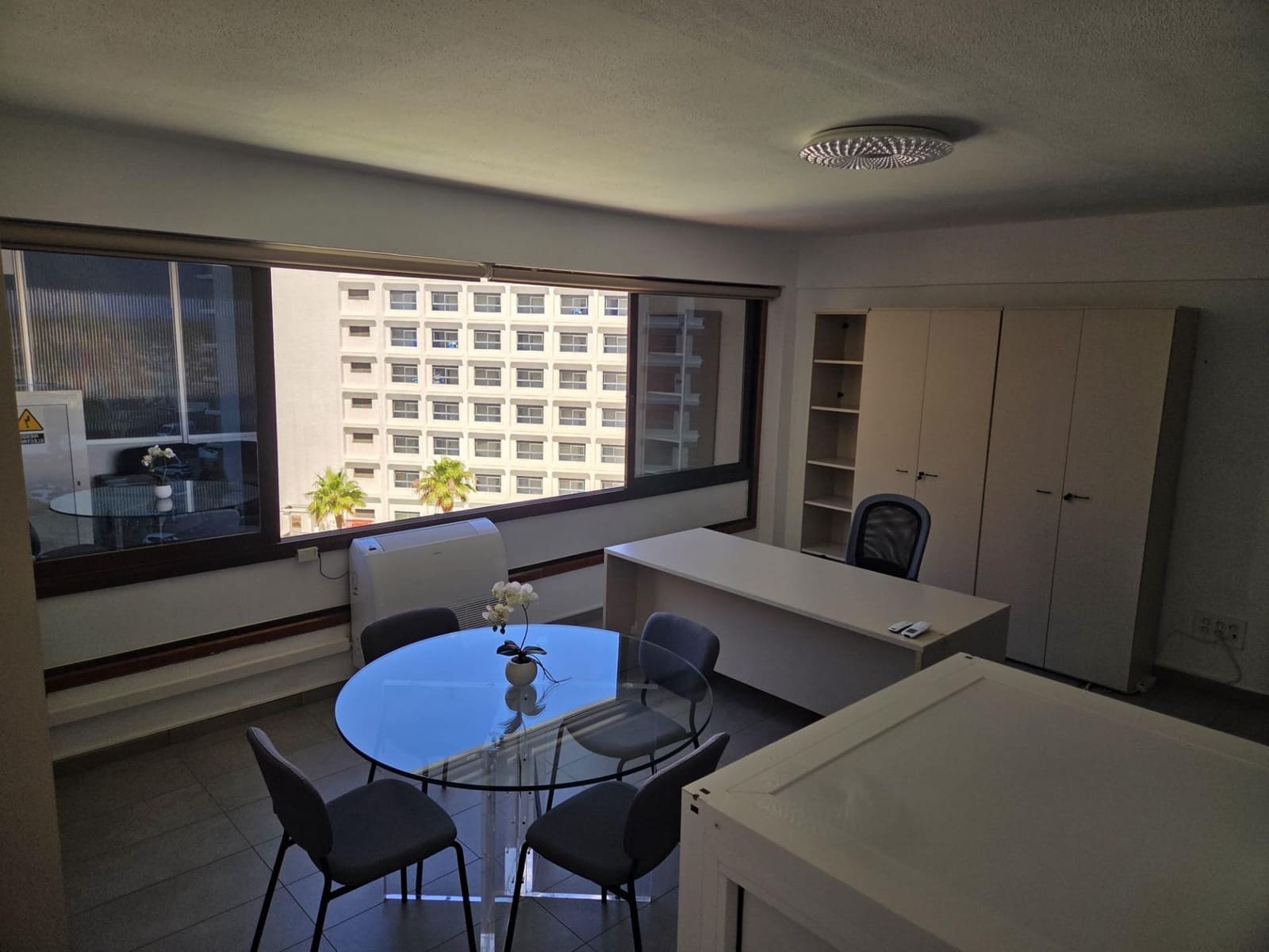 Kontor til leie i Playa del Ingles med garasje - € 1 100 (Ref: 9982979)