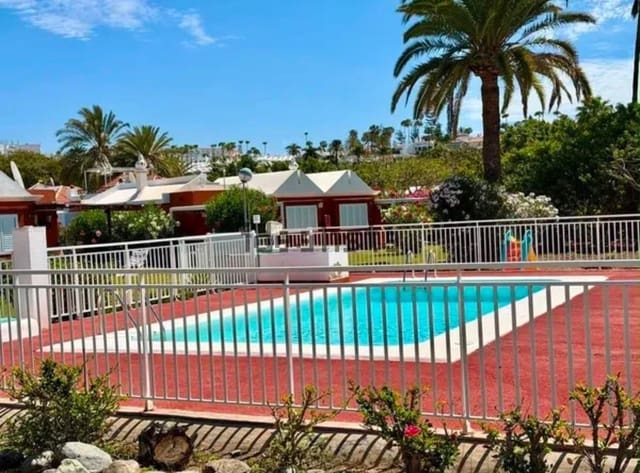3 makuuhuone Bungalow vuokrattavana paikassa Maspalomas, San Bartolomé de Tirajana mukana uima-altaan 
autotalli - 1 950 € (Ref: 9997116)