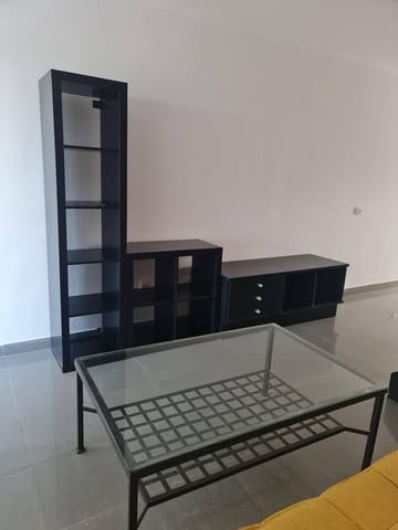 2 Zimmer Bungalow zu vermieten in San Bartolomé de Tirajana mit Pool - 1.200 € (Ref: 9998802)