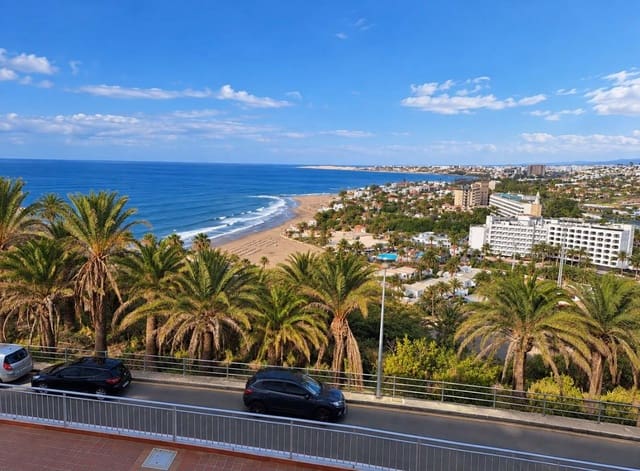 Bungalow de 2 chambres à louer à San Bartolomé de Tirajana avec piscine - 1 200 € (Ref: 9998802)