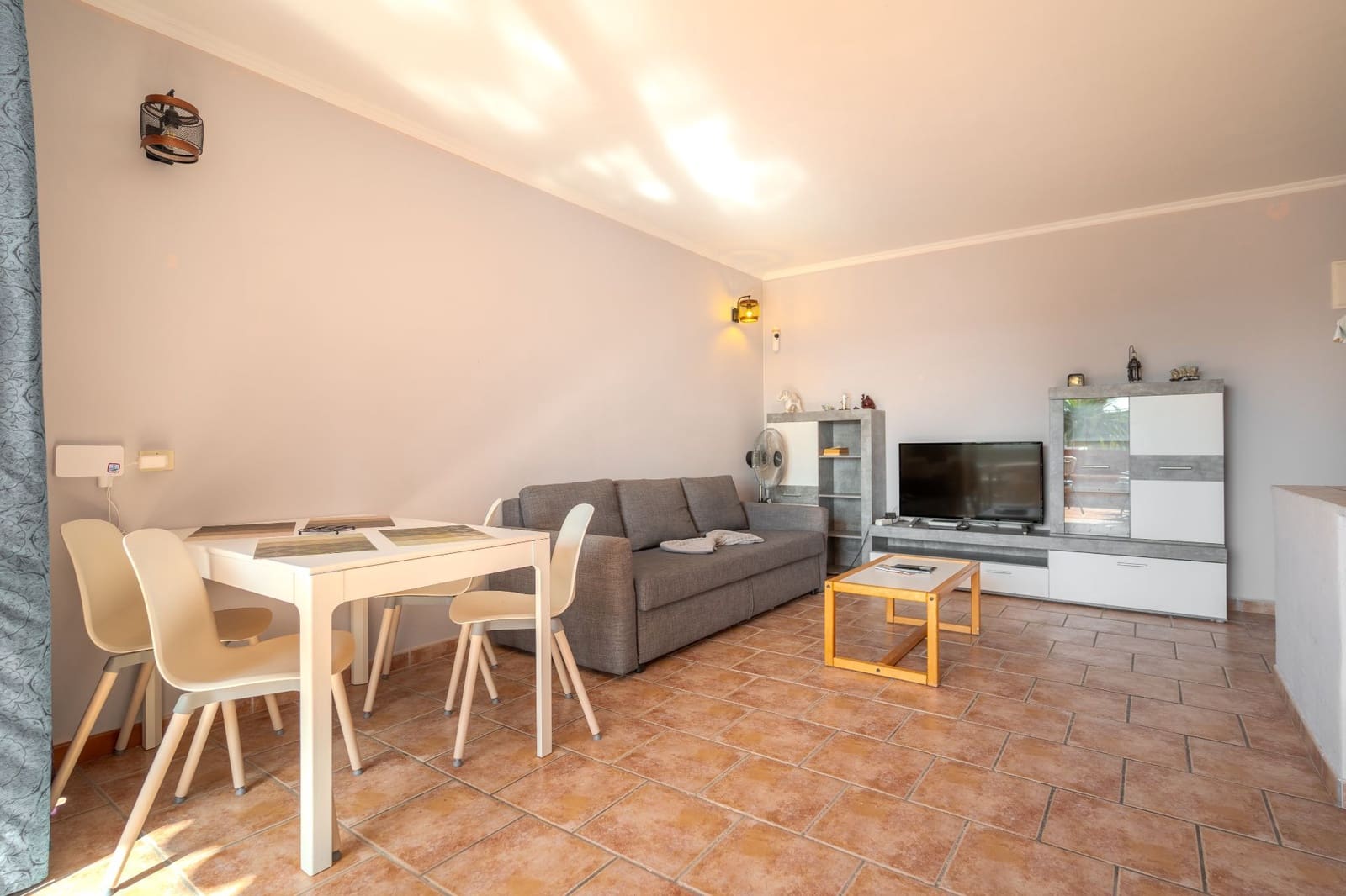 1 soverom Leilighet til salgs i Costa del Silencio med svømmebasseng garasje - € 219 000 (Ref: 10004983)