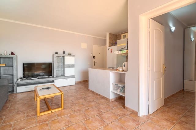 1 soverom Leilighet til salgs i Costa del Silencio, Arona med svømmebasseng garasje - € 219 000 (Ref: 10004983)
