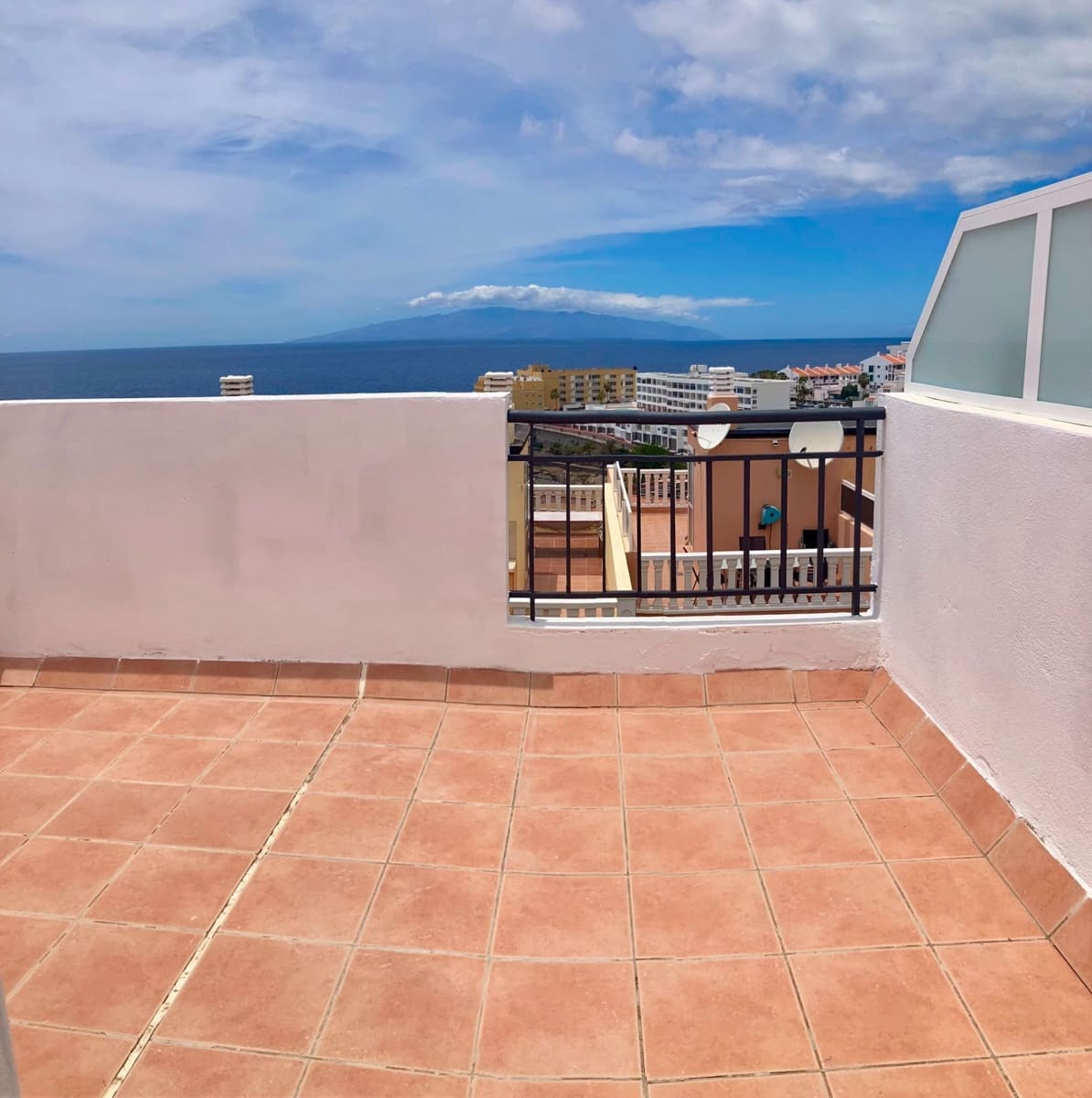 2 bedroom Penthouse for sale in Costa Adeje with pool garage - € 370,000 (Ref: 10008296)