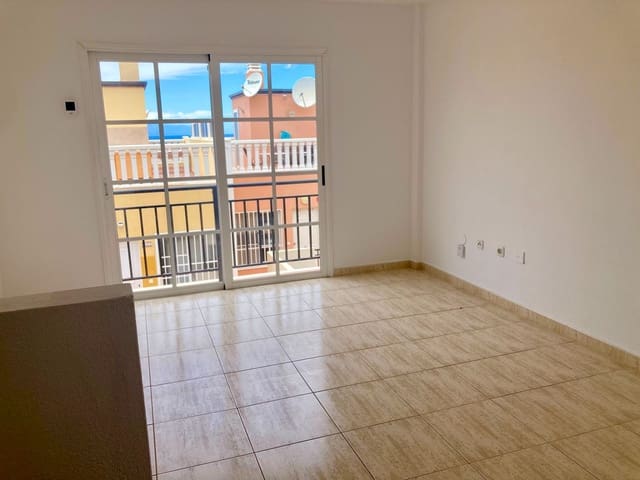 2 bedroom Penthouse for sale in Costa Adeje, Adeje with pool garage - € 370,000 (Ref: 10008296)