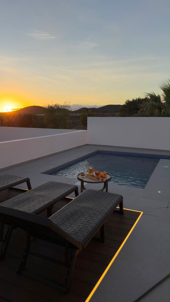 4 bedroom Villa for sale in Golf del Sur with pool garage - € 749,900 (Ref: 10012800)