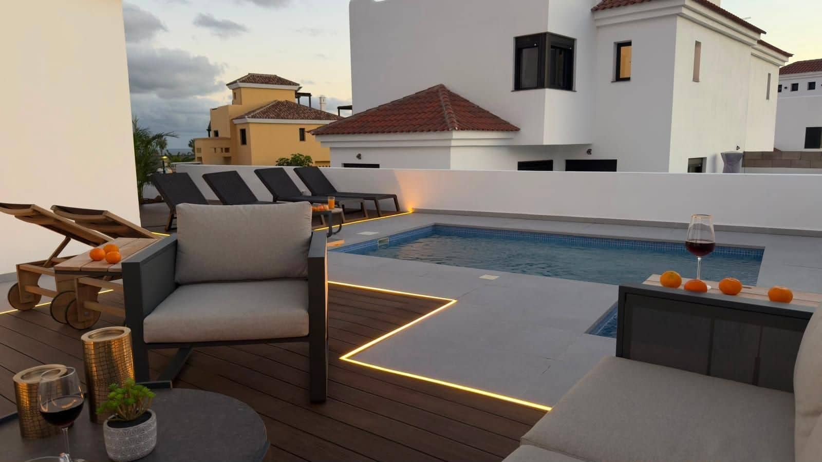 4 bedroom Villa for sale in Golf del Sur with pool garage - € 749,900 (Ref: 10012800)