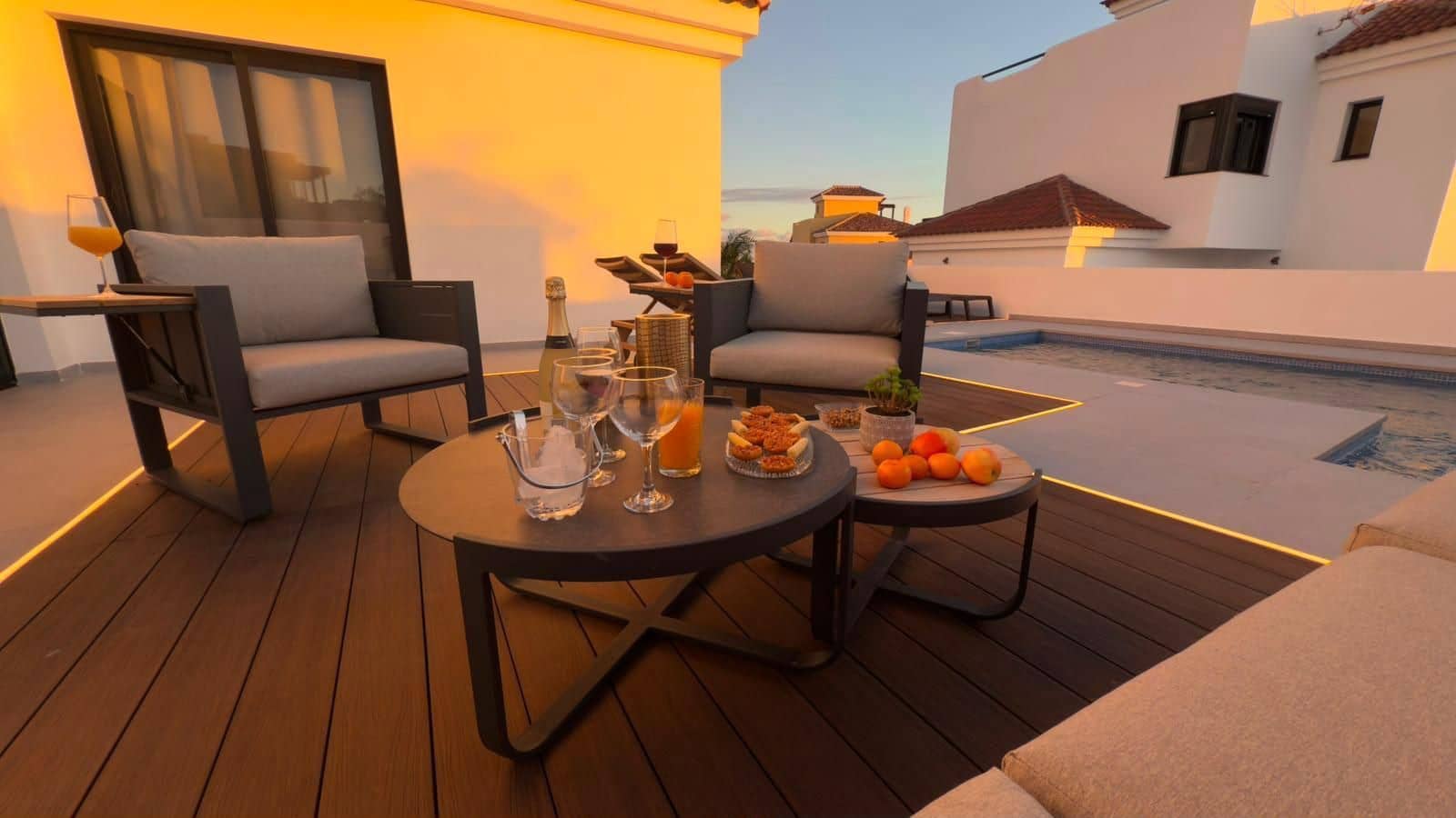 4 bedroom Villa for sale in Golf del Sur with pool garage - € 749,900 (Ref: 10012800)
