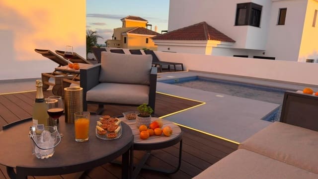 4 bedroom Villa for sale in Golf del Sur, San Miguel de Abona with pool garage - € 749,900 (Ref: 10012800)