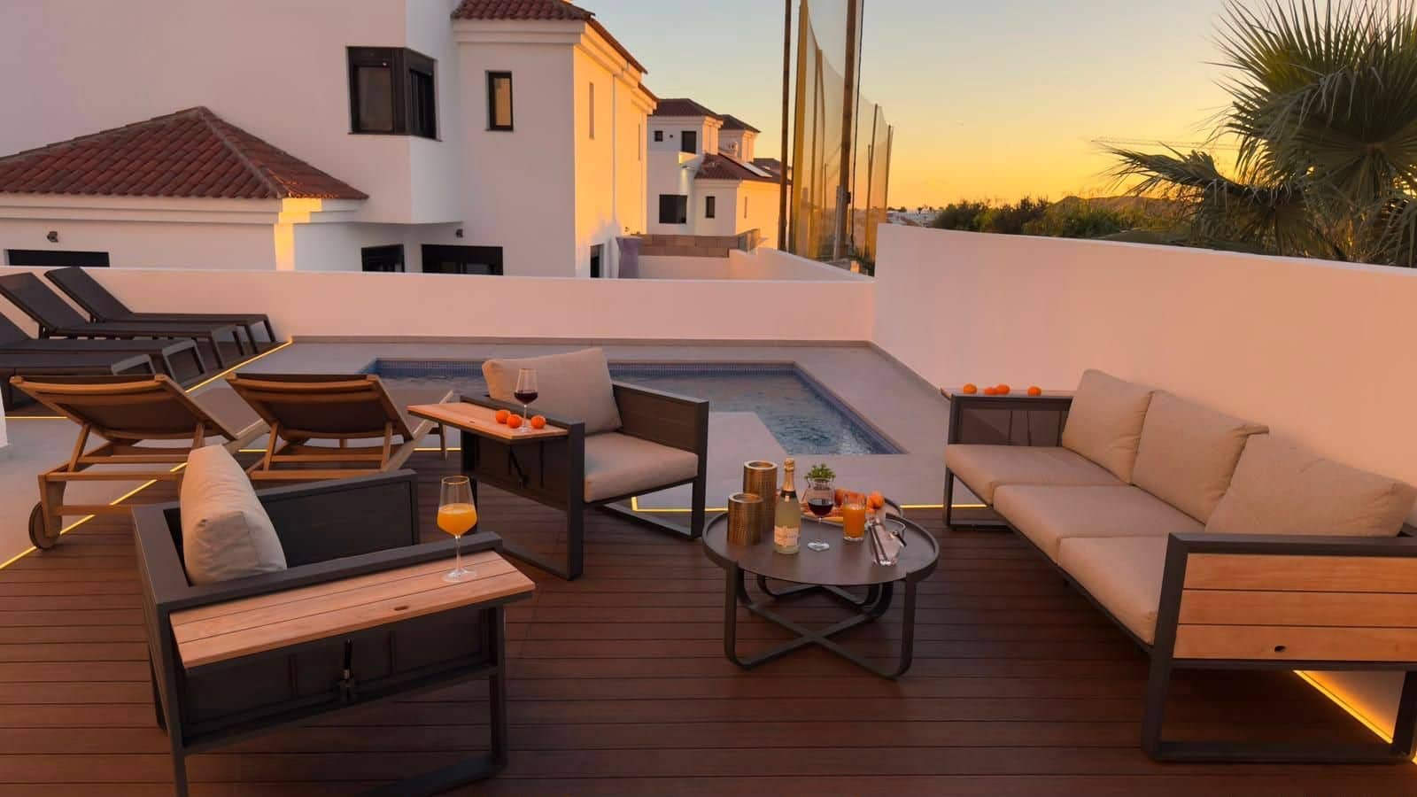 4 bedroom Villa for sale in Golf del Sur with pool garage - € 749,900 (Ref: 10012800)