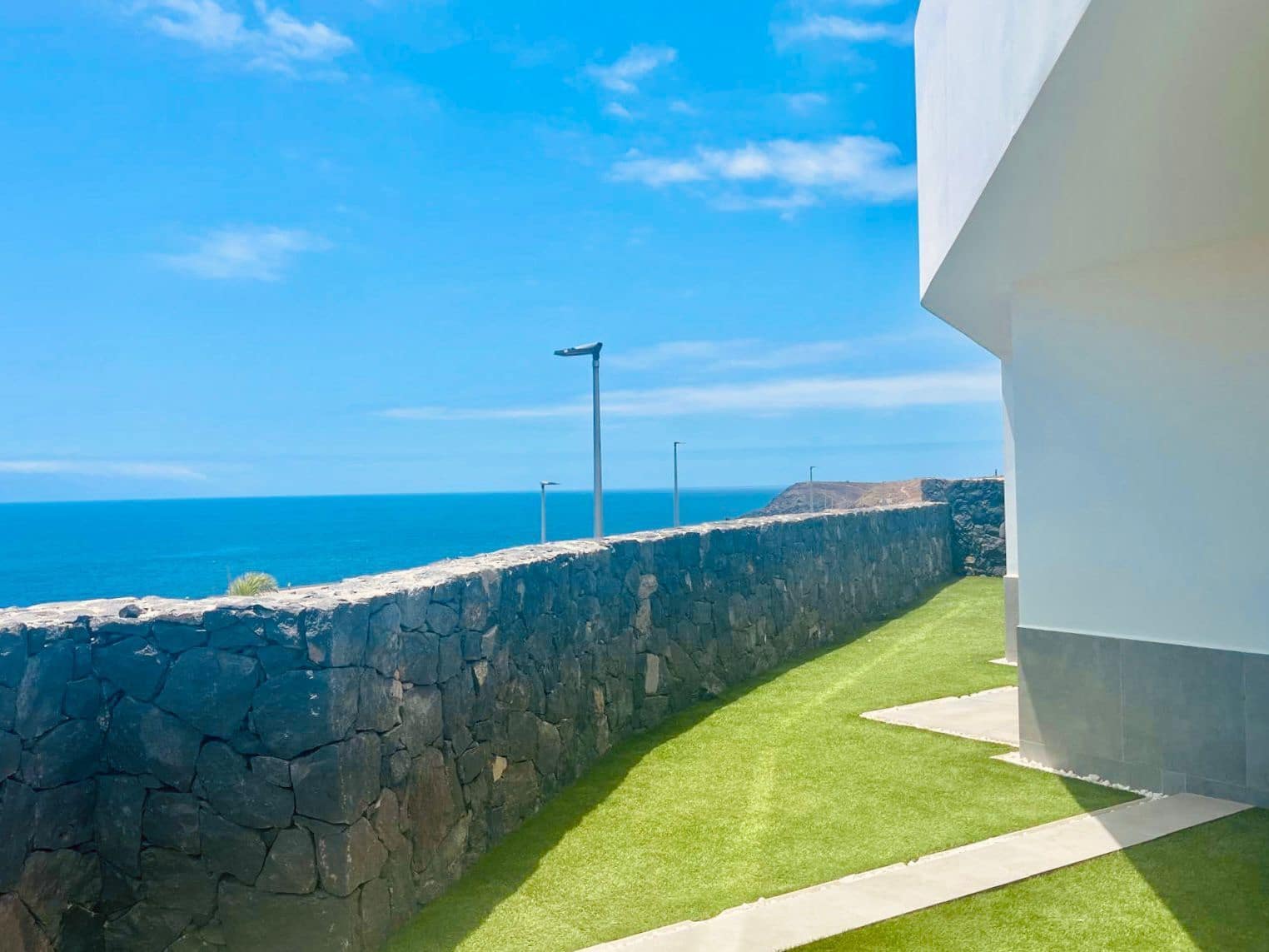 3 chambre Villa/Maison à vendre à Costa Adeje avec piscine garage - 1 800 000 € (Ref: 10021954)