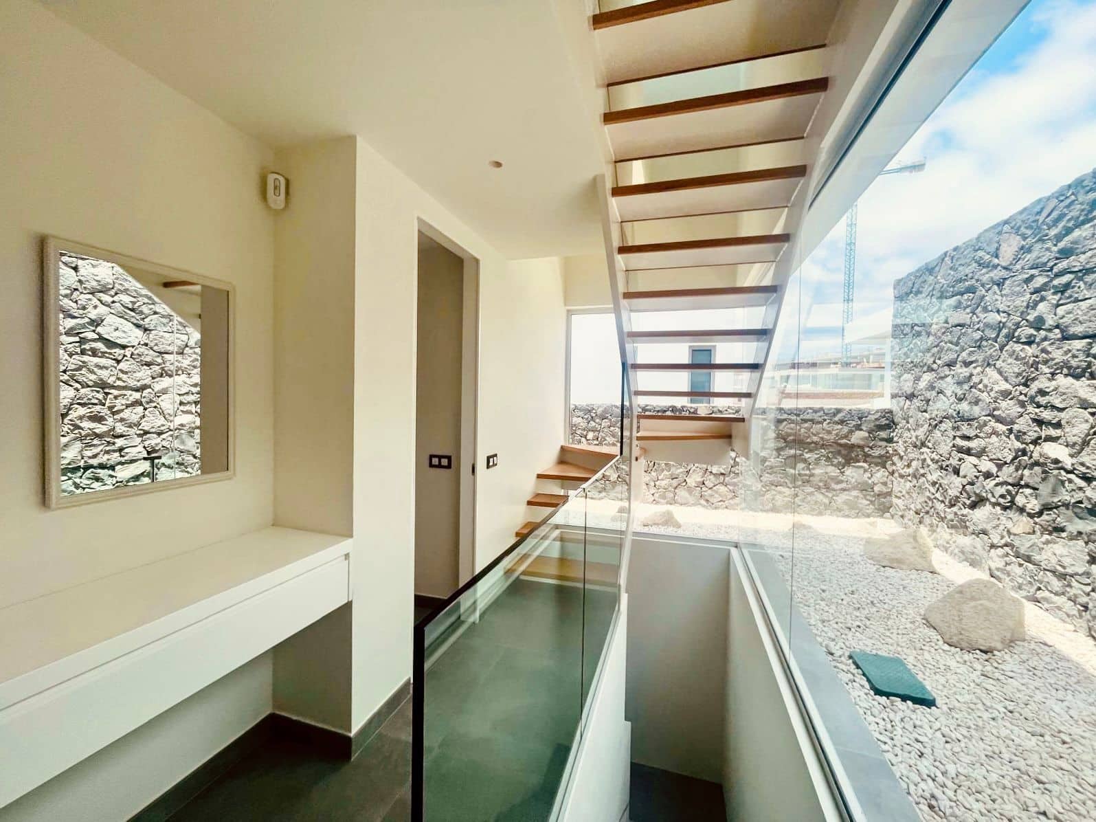 3 chambre Villa/Maison à vendre à Costa Adeje avec piscine garage - 1 800 000 € (Ref: 10021954)