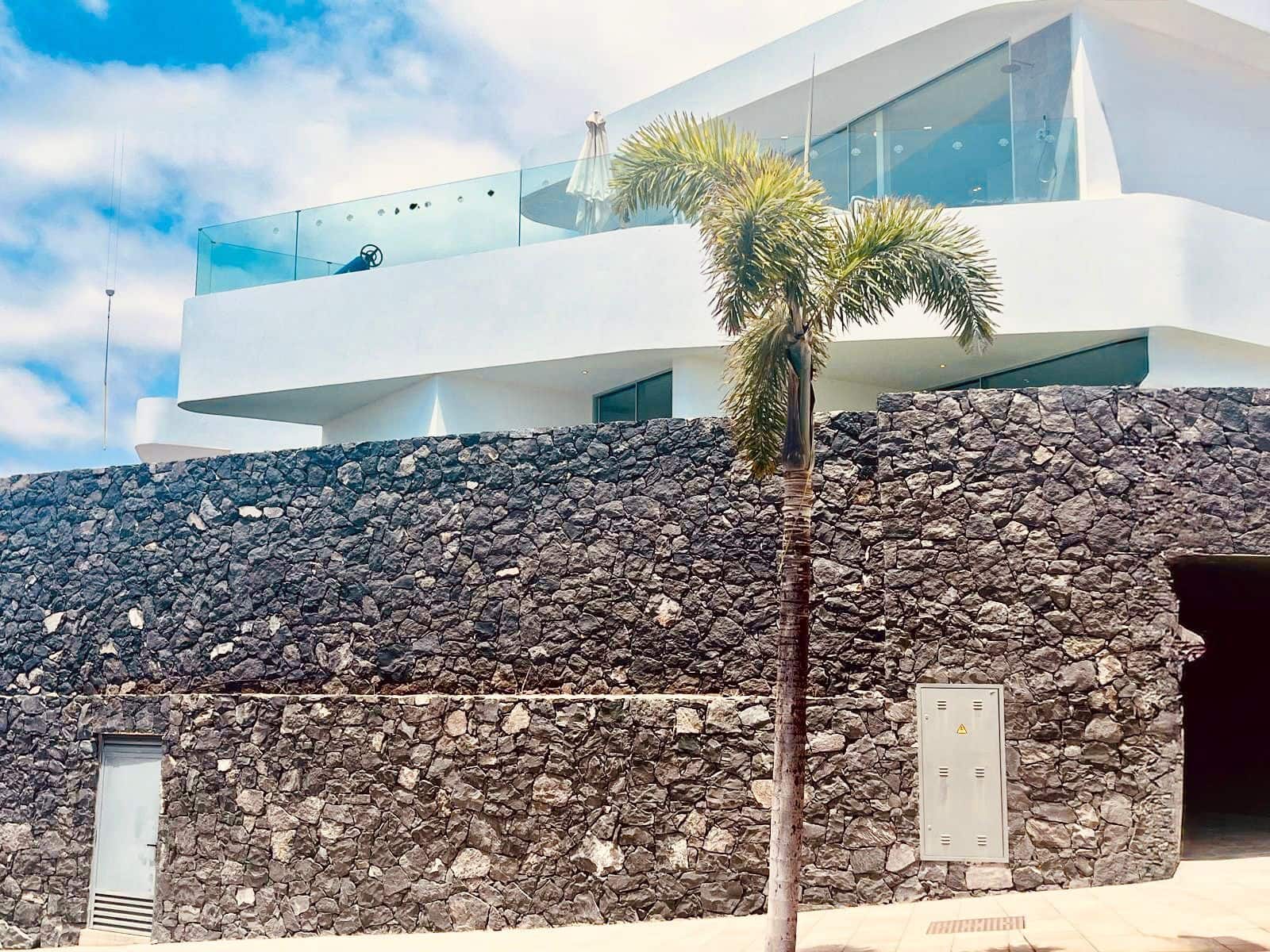 3 chambre Villa/Maison à vendre à Costa Adeje avec piscine garage - 1 800 000 € (Ref: 10021954)