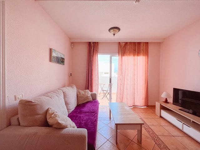 1 quarto Apartamento para venda em Playa de las Americas, Arona com piscina - 245 000 € (Ref: 10026709)