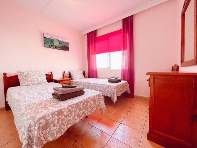 1 quarto Apartamento para venda em Playa de las Americas com piscina - 245 000 € (Ref: 10026709)