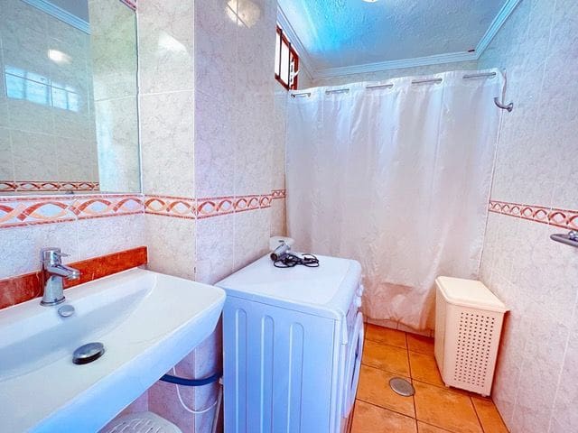 1 quarto Apartamento para venda em Playa de las Americas com piscina - 245 000 € (Ref: 10026709)