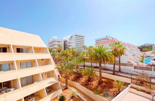 1 quarto Apartamento para venda em Playa de las Americas com piscina - 245 000 € (Ref: 10026709)