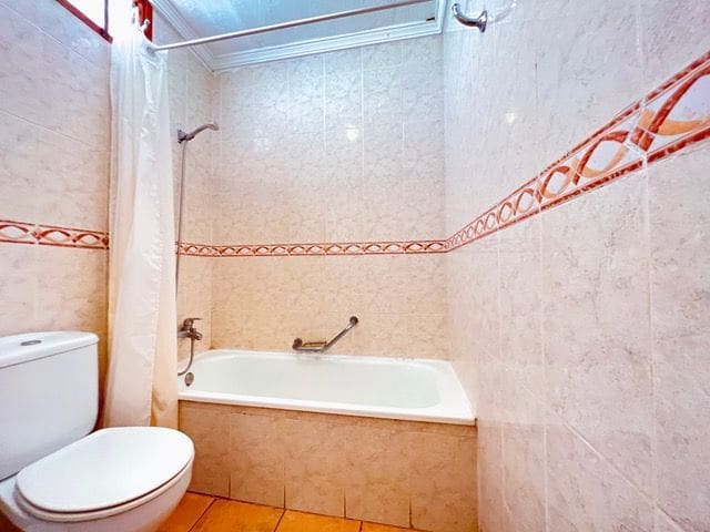 1 quarto Apartamento para venda em Playa de las Americas com piscina - 245 000 € (Ref: 10026709)