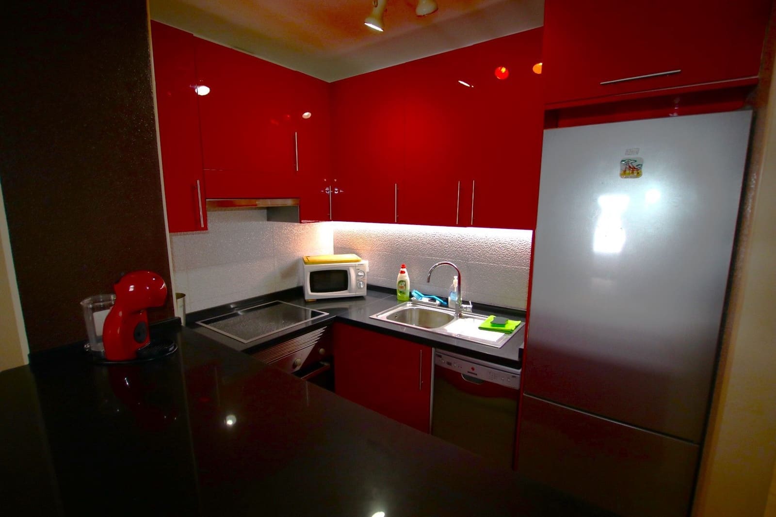 2 bedroom Apartment for sale in Los Cristianos - € 390,000 (Ref: 10031436)