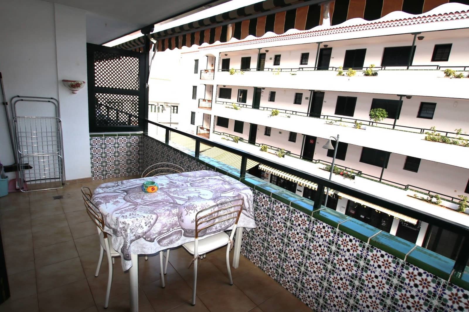 2 bedroom Apartment for sale in Los Cristianos - € 390,000 (Ref: 10031436)