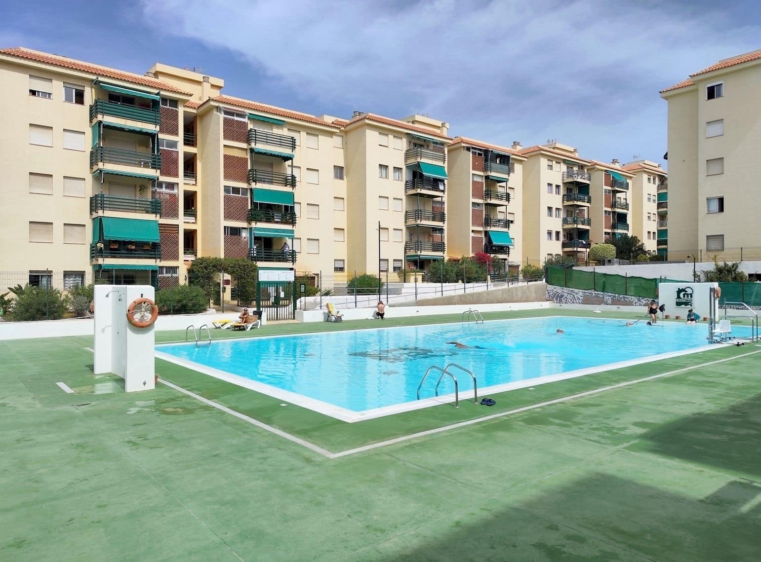 3 bedroom Apartment for sale in Los Cristianos with pool garage - € 380,000 (Ref: 10036330)