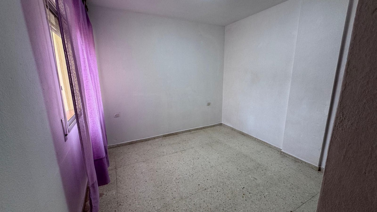 3 bedroom Apartment for sale in Los Cristianos with pool garage - € 380,000 (Ref: 10036330)