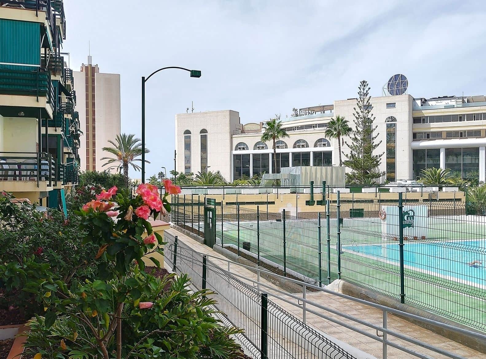 3 bedroom Apartment for sale in Los Cristianos with pool garage - € 380,000 (Ref: 10036330)