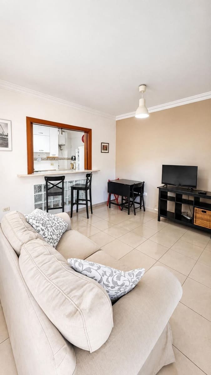 1 chambre Appartement à vendre à Los Cristianos avec piscine garage - 273 000 € (Ref: 10042479)