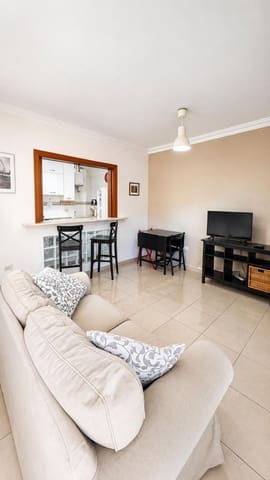 1 chambre Appartement à vendre à Los Cristianos, Arona avec piscine garage - 273 000 € (Ref: 10042479)