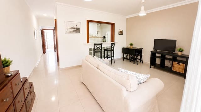 1 chambre Appartement à vendre à Los Cristianos, Arona avec piscine garage - 273 000 € (Ref: 10042479)